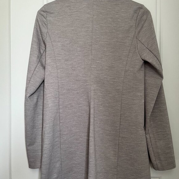 Blazer - Picture 2 of 4